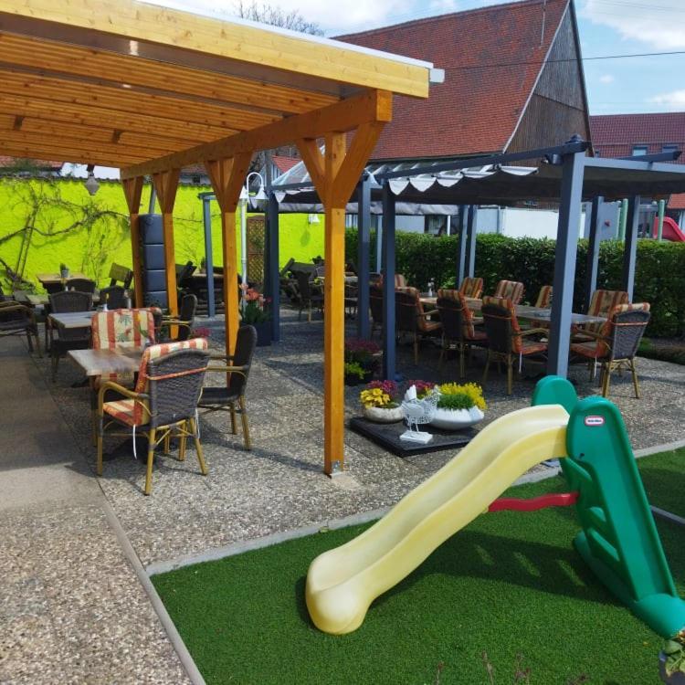 Hotel 4 Jahreszeiten Mit Restaurant Albstadt Εξωτερικό φωτογραφία