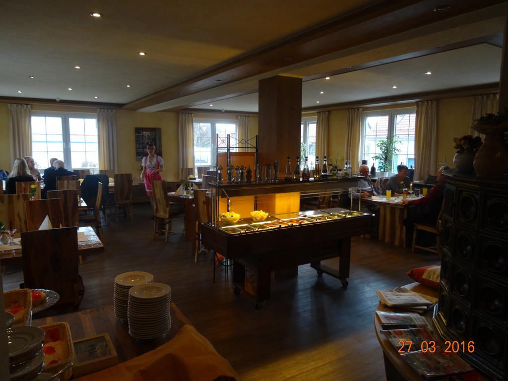 Hotel 4 Jahreszeiten Mit Restaurant Albstadt Εξωτερικό φωτογραφία