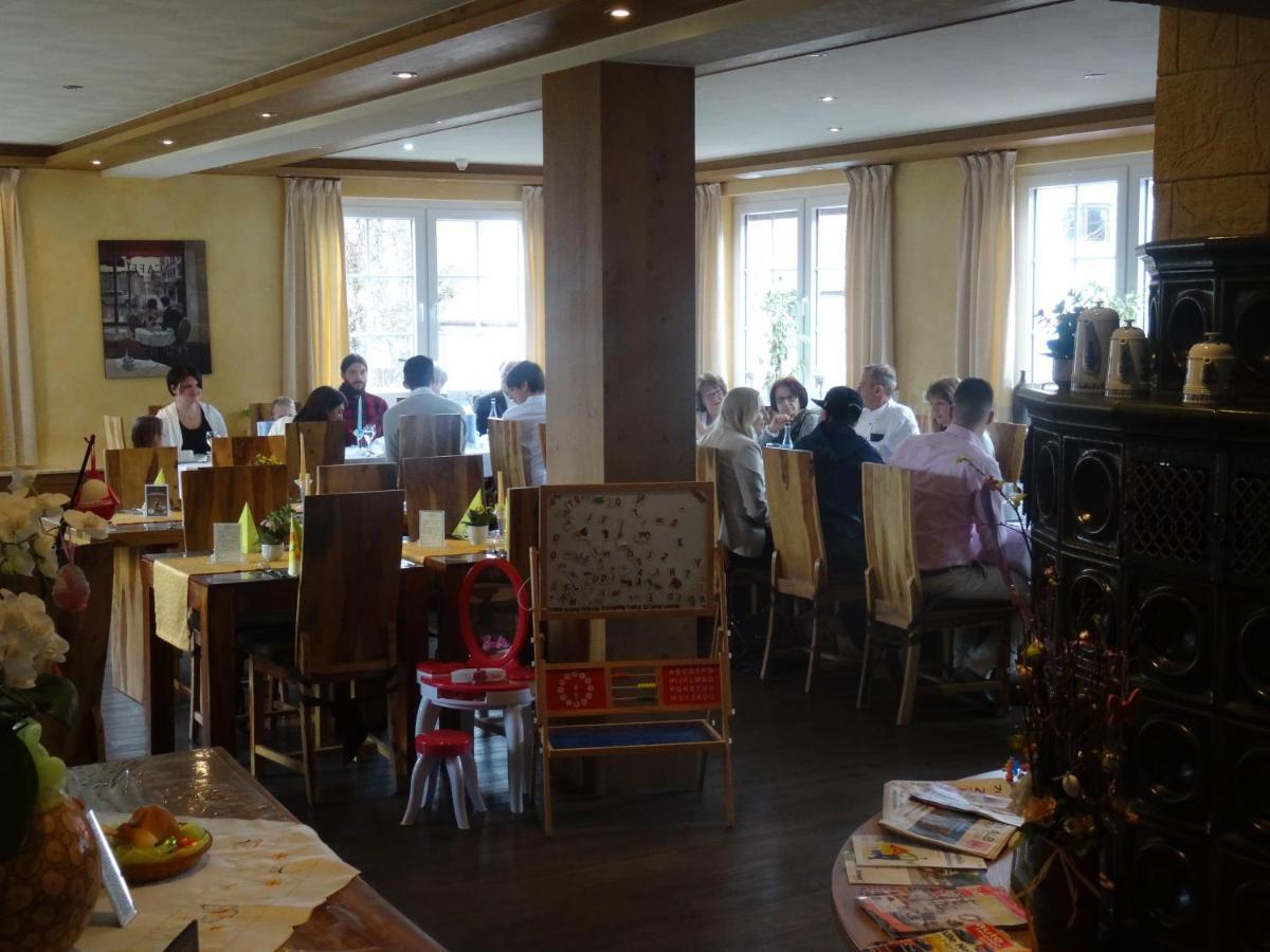 Hotel 4 Jahreszeiten Mit Restaurant Albstadt Εξωτερικό φωτογραφία